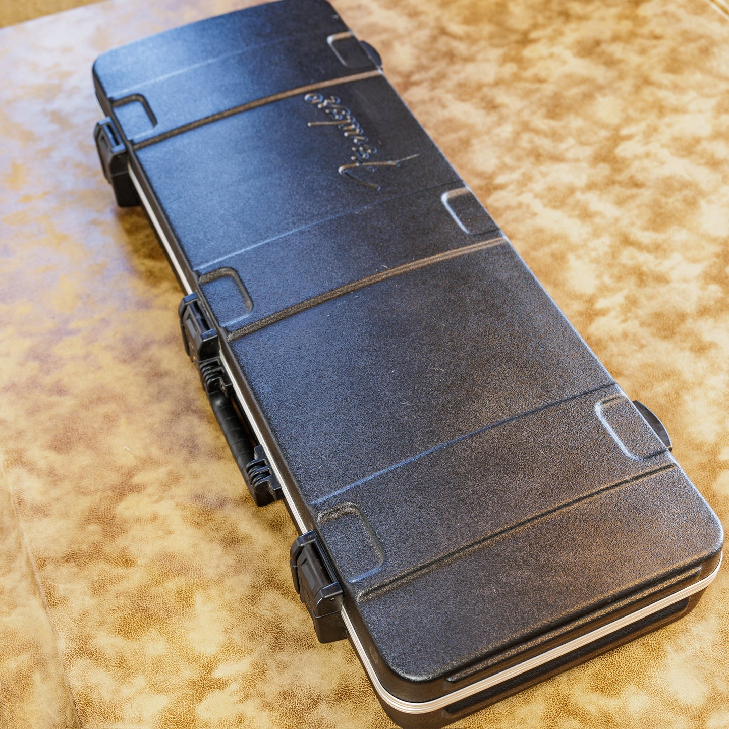 Fender So-Cal Speed Shop Stratocaster 2005 - Red / White