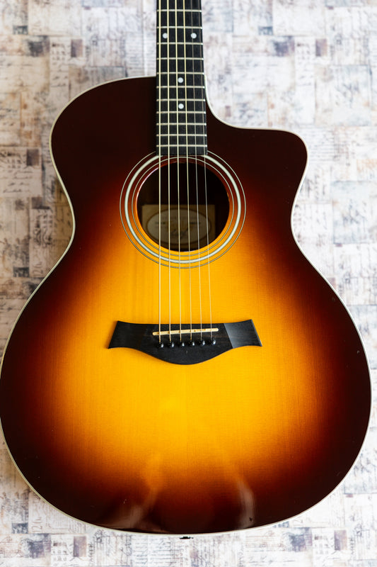 Taylor 214ce-SB DLX with ES2 Electronics 2014 - 2015 - Sunburst