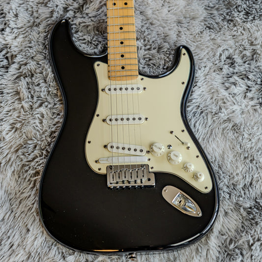 Fender American Series VG Stratocaster with Maple Fretboard 2007 - Black