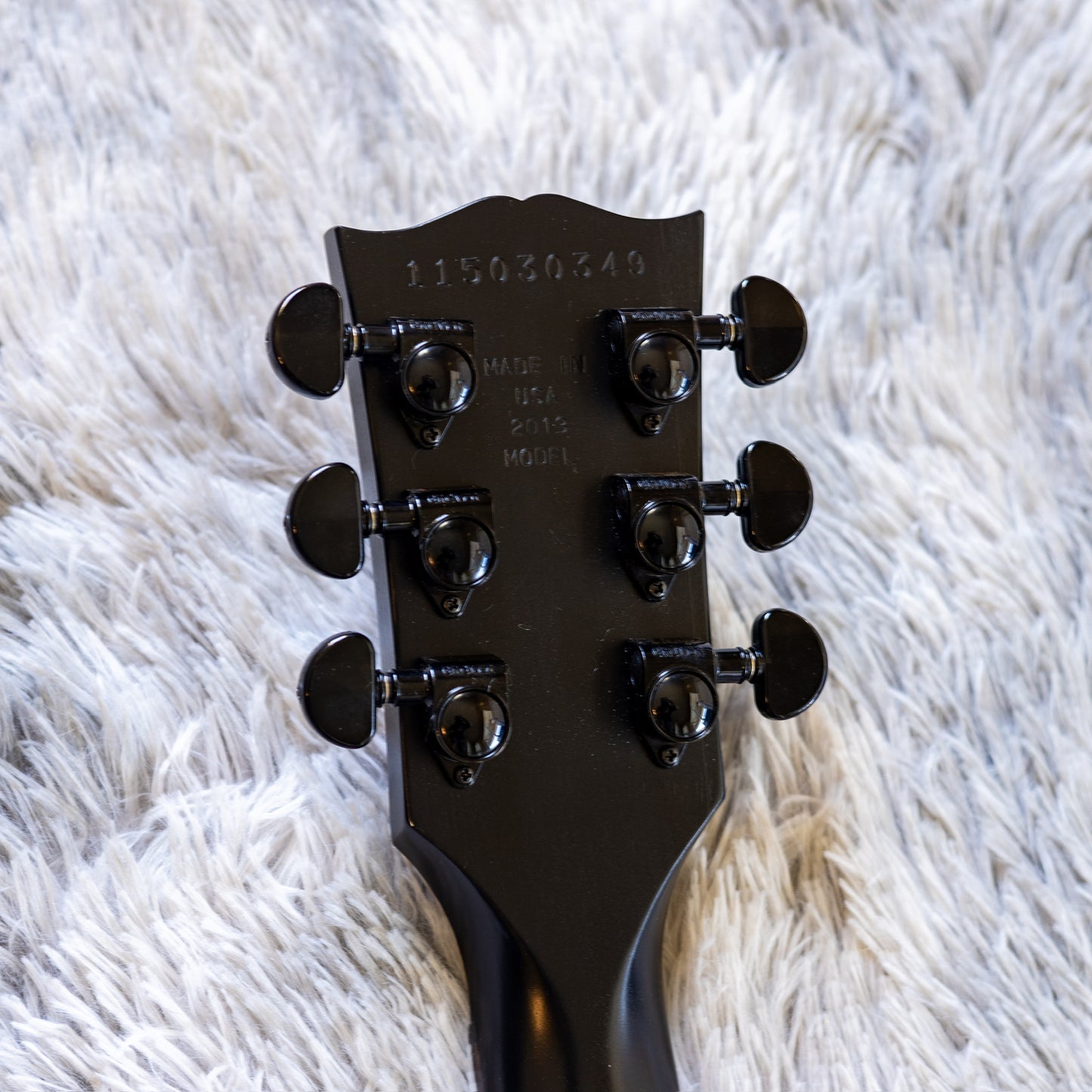 RARE Gibson N-225 2013 - Ebony with Pinstripe