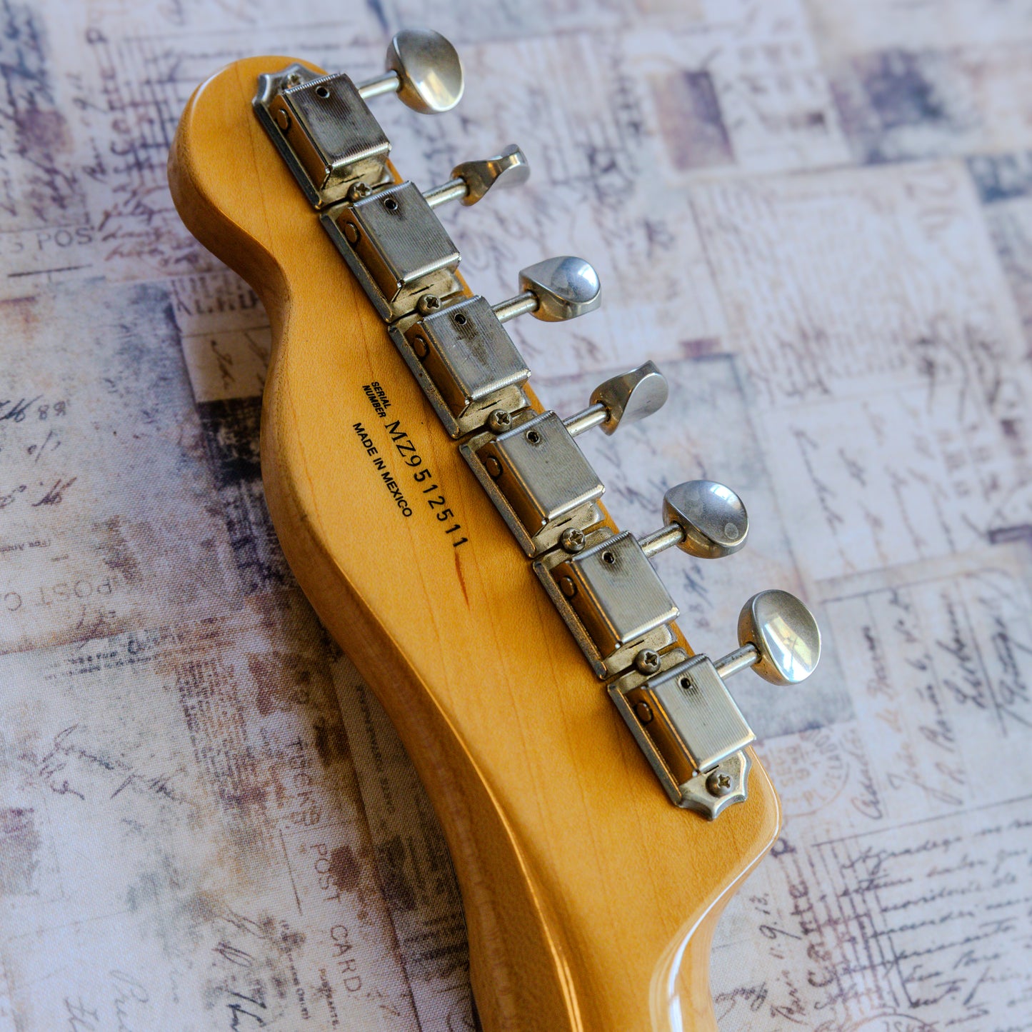 Fender Acoustasonic Telecaster 2010 - 2012 - 3-Color Sunburst