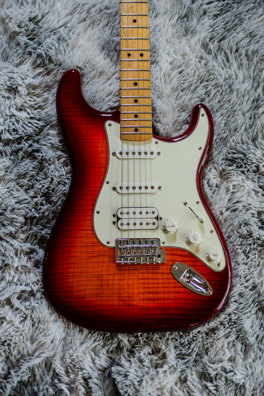 Fender Standard Stratocaster HSS Plus Top with Maple Fretboard 2013 - 2017 - Cherry Burst