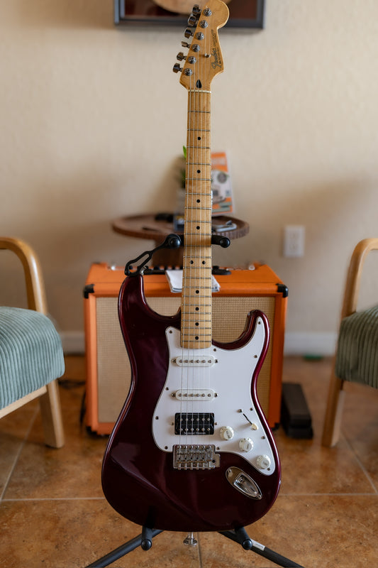 Fender Standard HSS Stratocaster with Maple Fretboard 1999 - 2005 - Midnight Wine