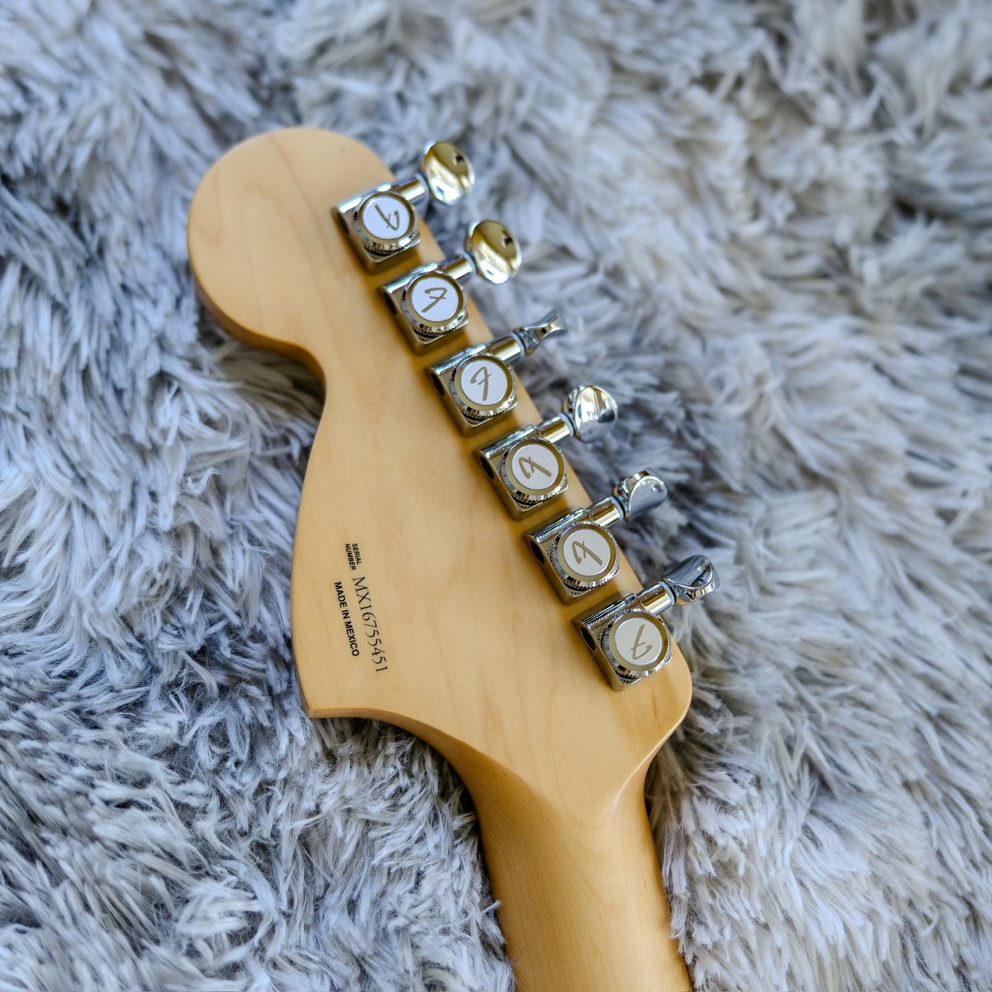 MINTY Fender Deluxe Stratocaster HSS with Maple Fretboard 2017 - 2021 - Blizzard Pearl
