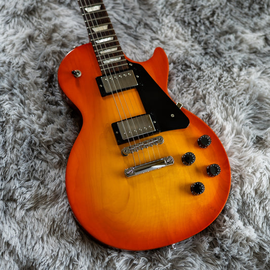 STUNNING Gibson Les Paul Studio without Fretboard Binding 2019 - 2024 - Tangerine Burst