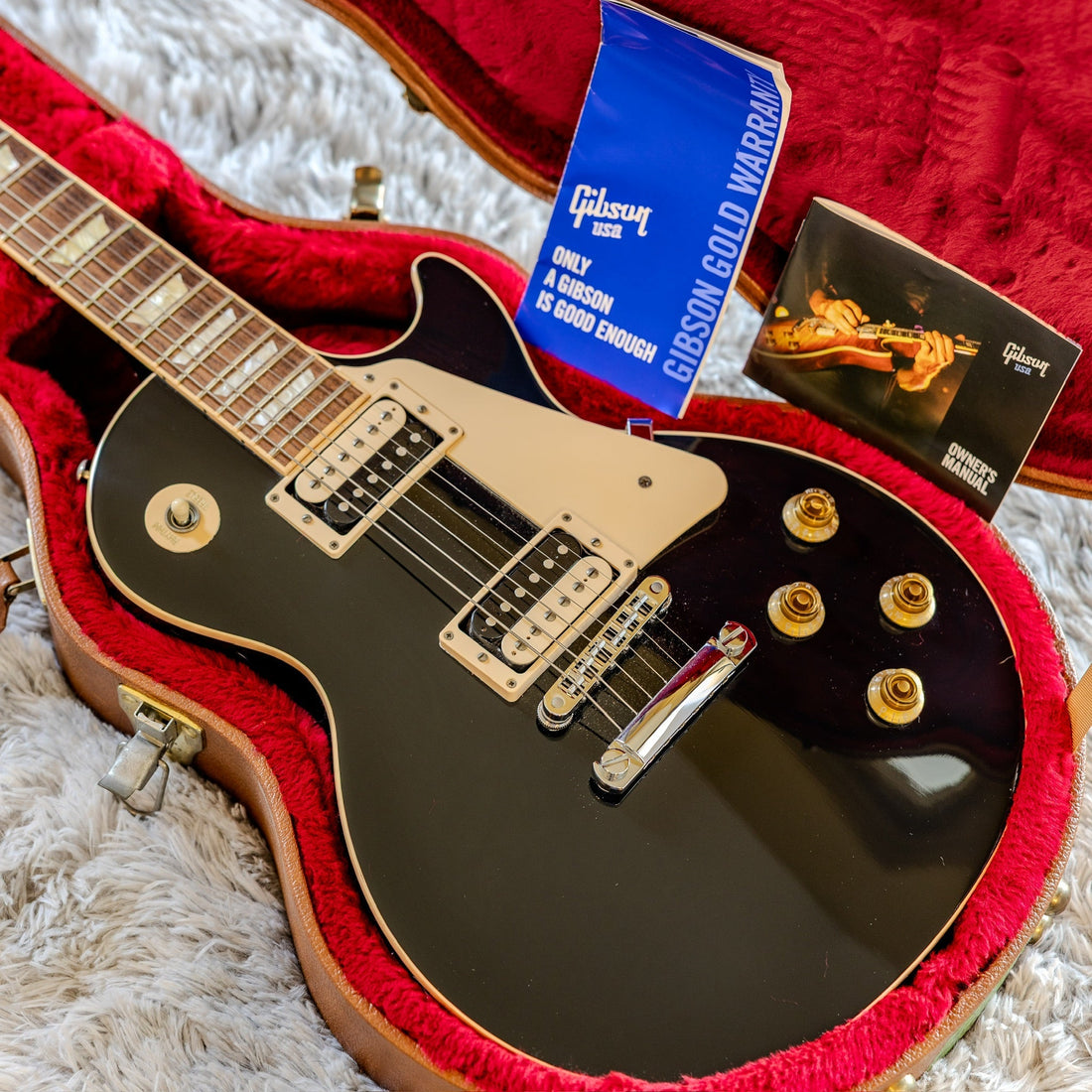 Gibson Les Paul Traditional Pro in case for inspection