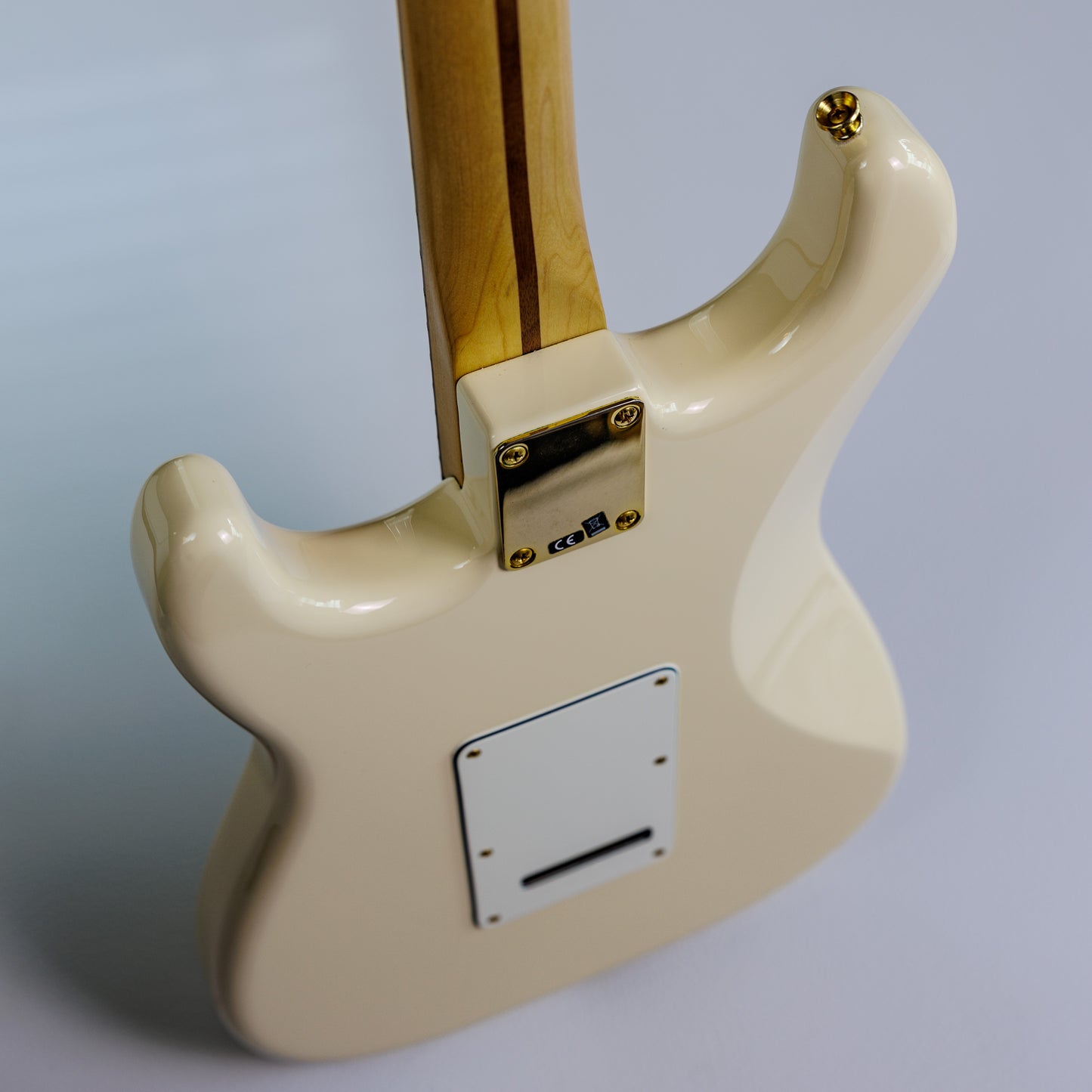 Fender FSR Mahogany Blacktop Stratocaster HHH 2019 - Olympic White