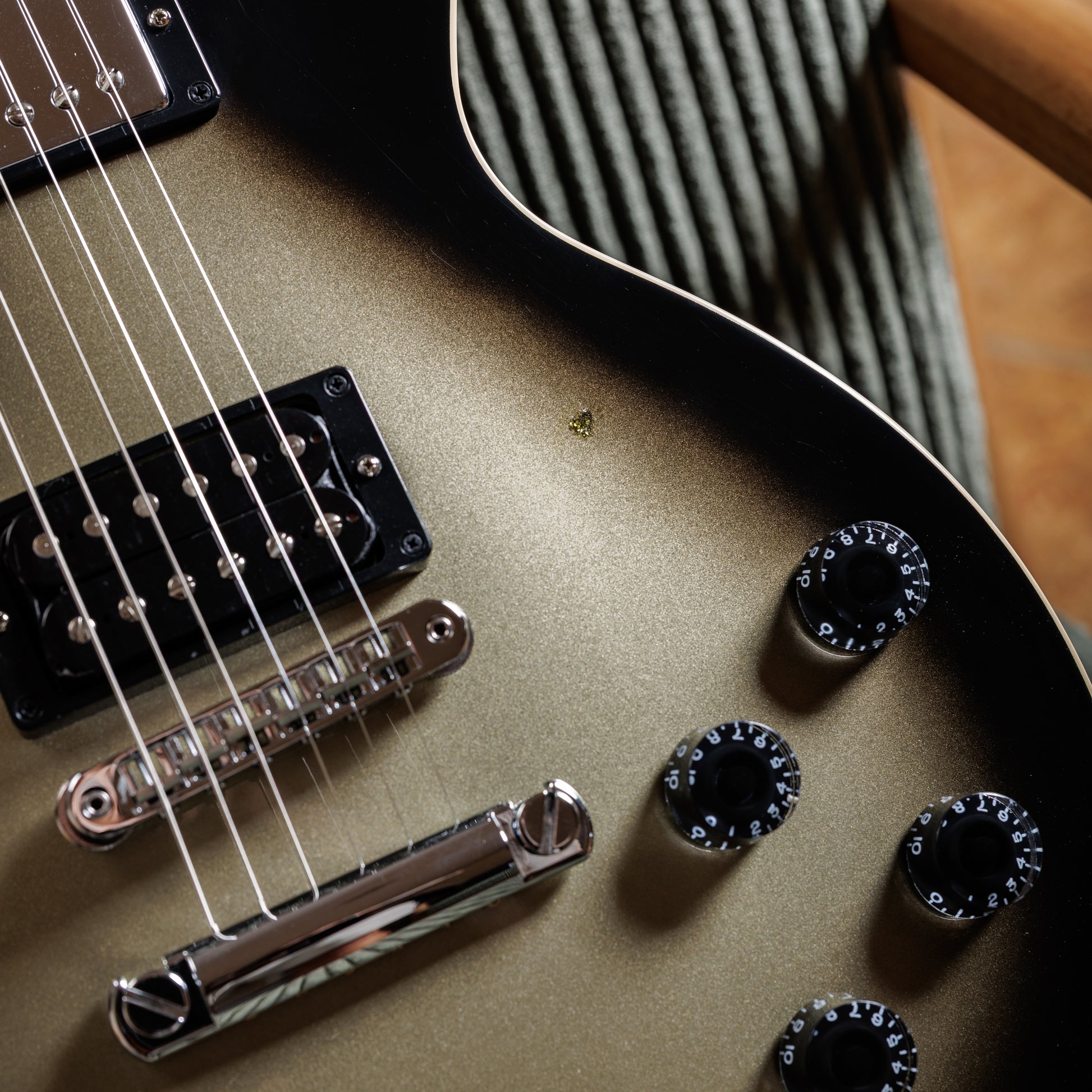 Gibson Adam Jones Signature Les Paul Standard 2022 - Present - Antique Silverburst