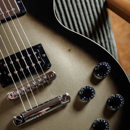 Gibson Adam Jones Signature Les Paul Standard 2022 - Present - Antique Silverburst