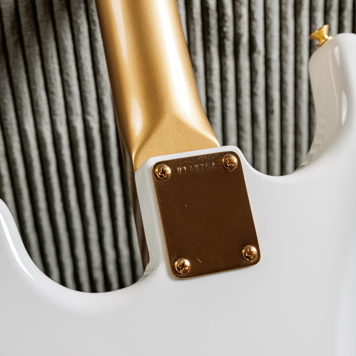 Fender Custom Shop 1959 Stratocaster NOS Olympic White / HLE Gold Lace Sensors