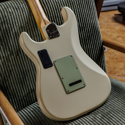 Fender Deluxe Roadhouse Stratocaster with Maple Fretboard 2018 - Olympic White