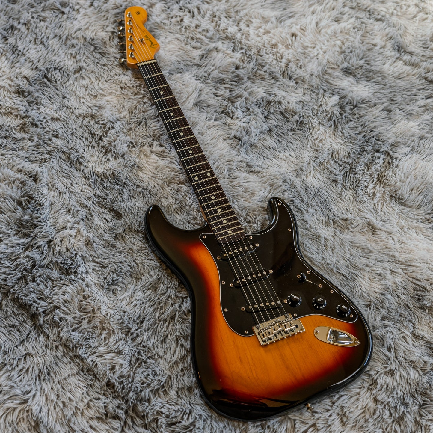 Fender Classic Player '60s Stratocaster with Rosewood Fretboard 2007 - 2018 - 3-Color Sunburst