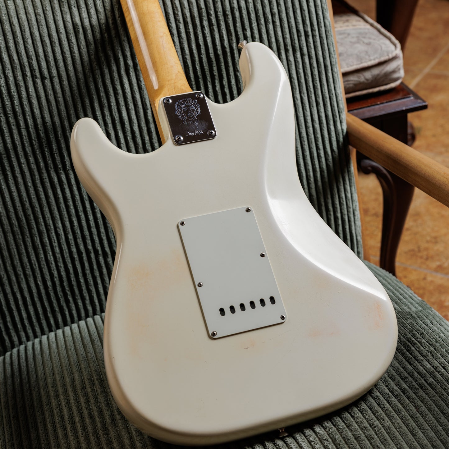 Fender Jimi Hendrix Voodoo Stratocaster with Maple Fretboard 1997 - 2000 - Olympic White