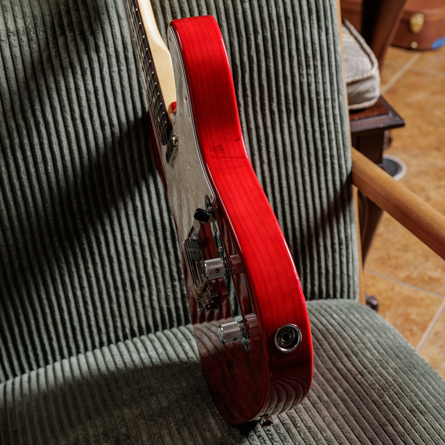 Fender MIJ Hybrid II Telecaster QMT 2024 Collection 2024 - Red Beryl