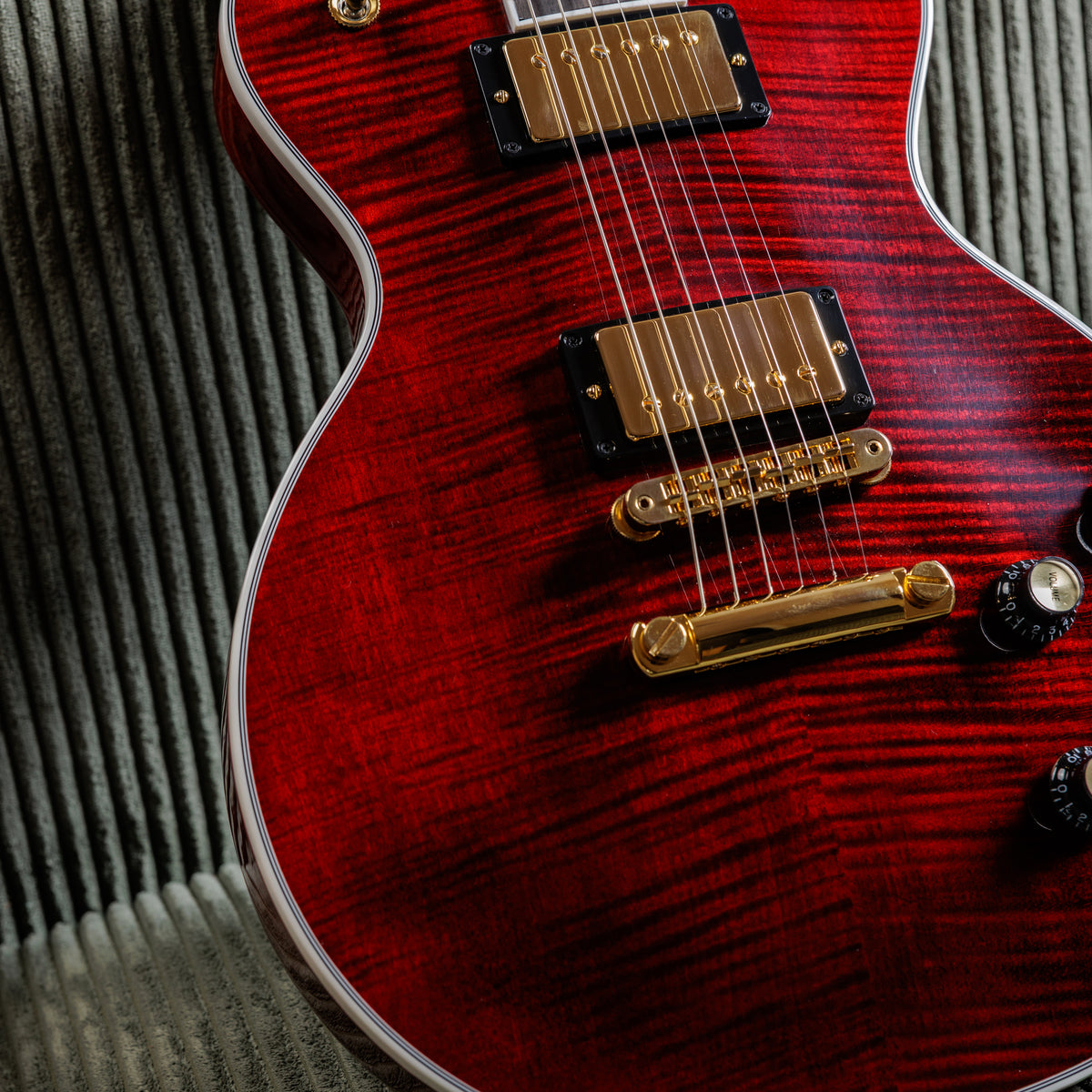 Gibson Les Paul Supreme 2026 - Dark Wine Red