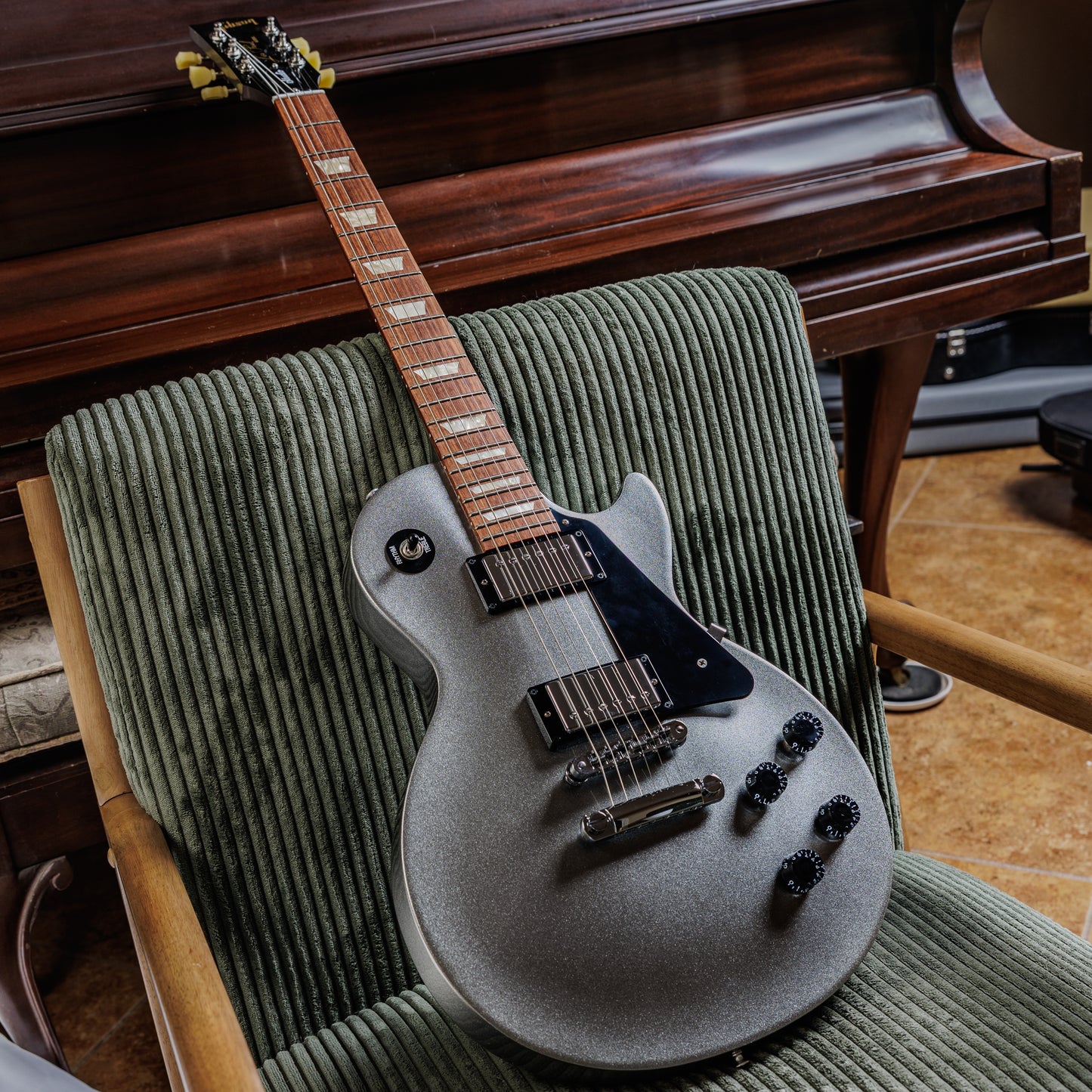 Gibson Les Paul Studio 2012 - Silver Pearl