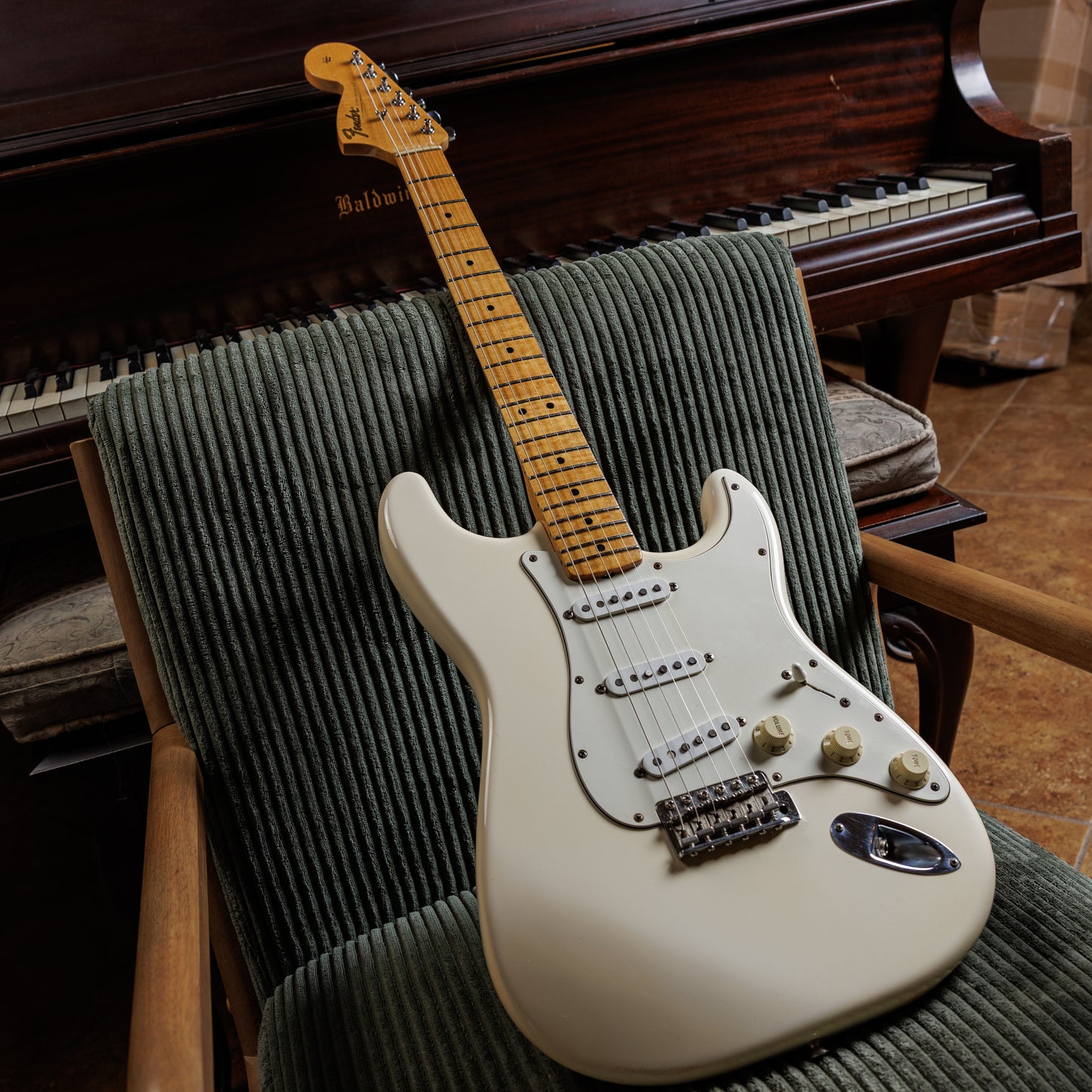 Fender Jimi Hendrix Voodoo Stratocaster with Maple Fretboard 1997 - 2000 - Olympic White