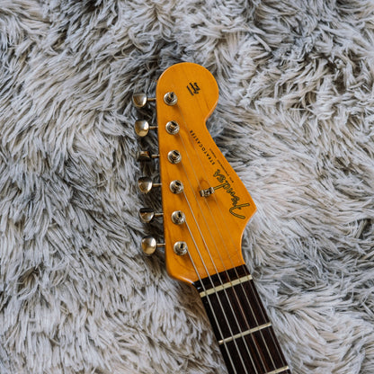 Fender Classic Player '60s Stratocaster with Rosewood Fretboard 2007 - 2018 - 3-Color Sunburst