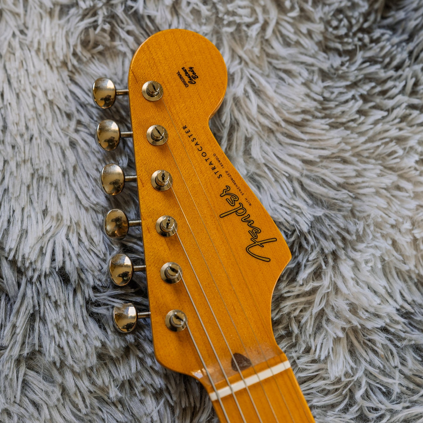 Fender Eric Johnson Stratocaster with Maple Fretboard 2005 - Present - White Blonde