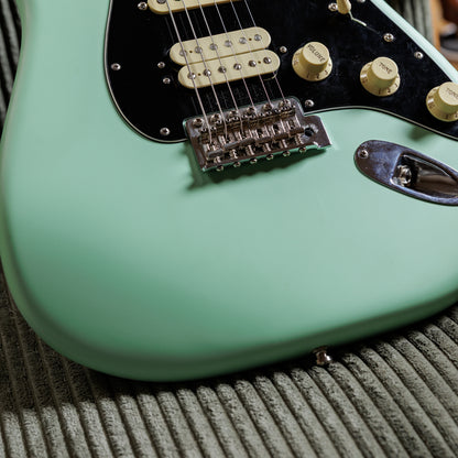 Fender American Performer Stratocaster HSS with Maple Fretboard 2022 - Satin Surf Green