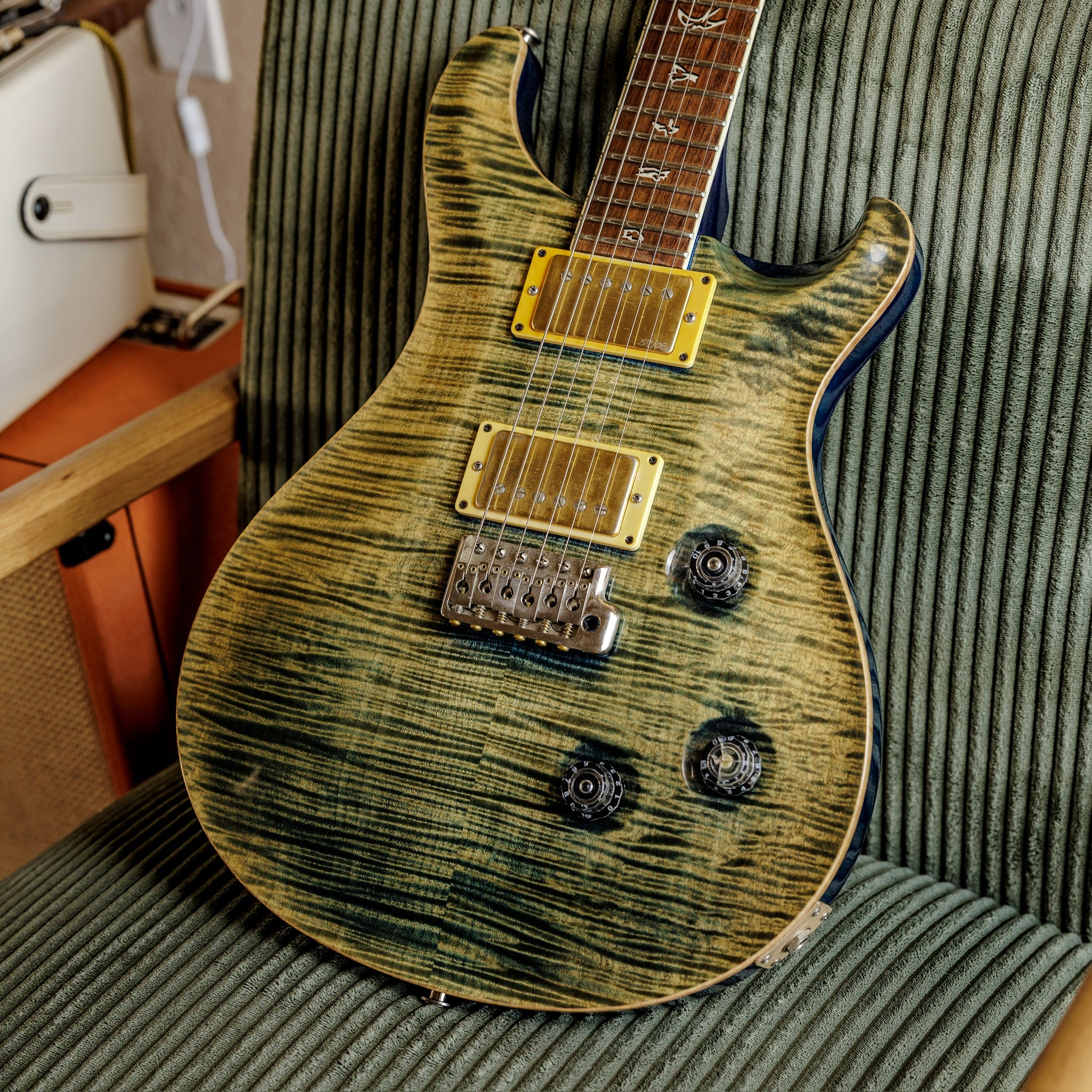 STUNNING PRS 25th Anniversary Custom 24 10-Top 2010 - Faded Whale