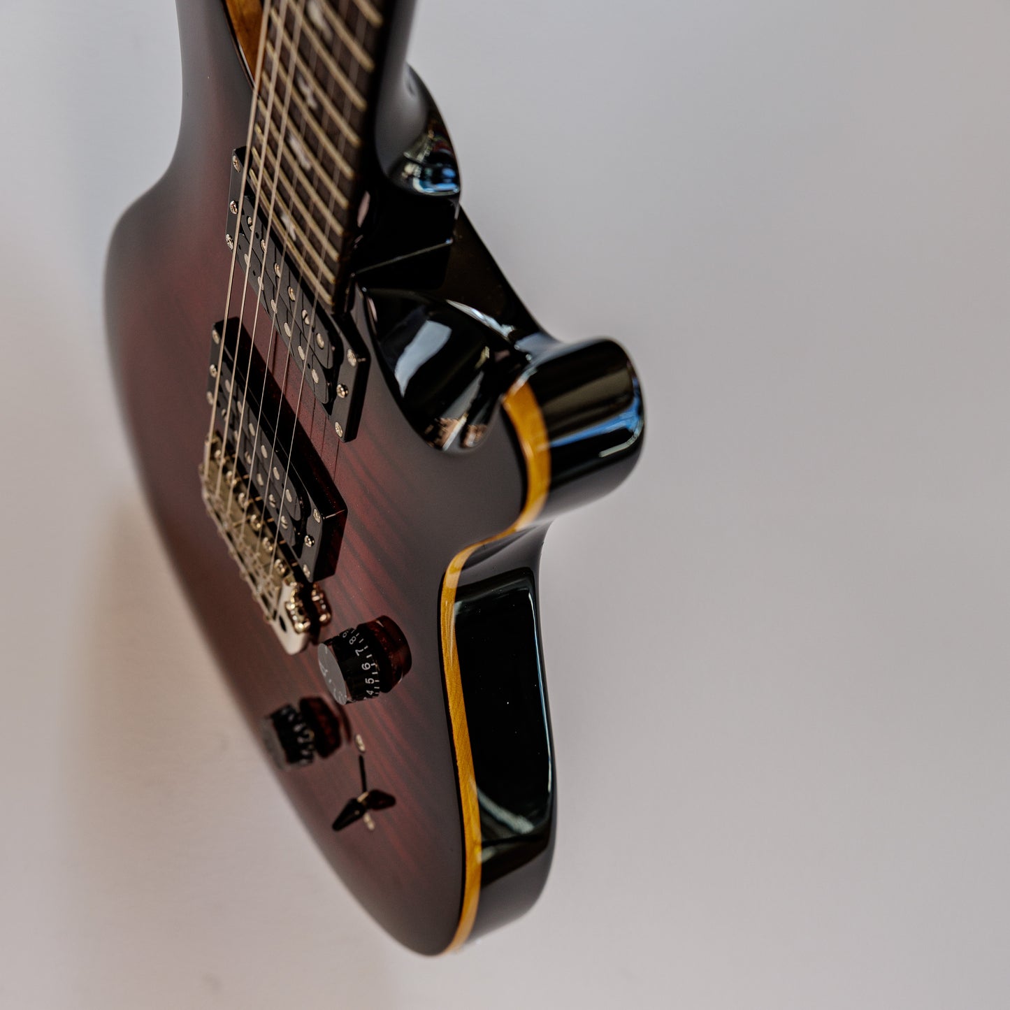 PRS SE Custom 24 2018 - 2019 - Fire Red Burst