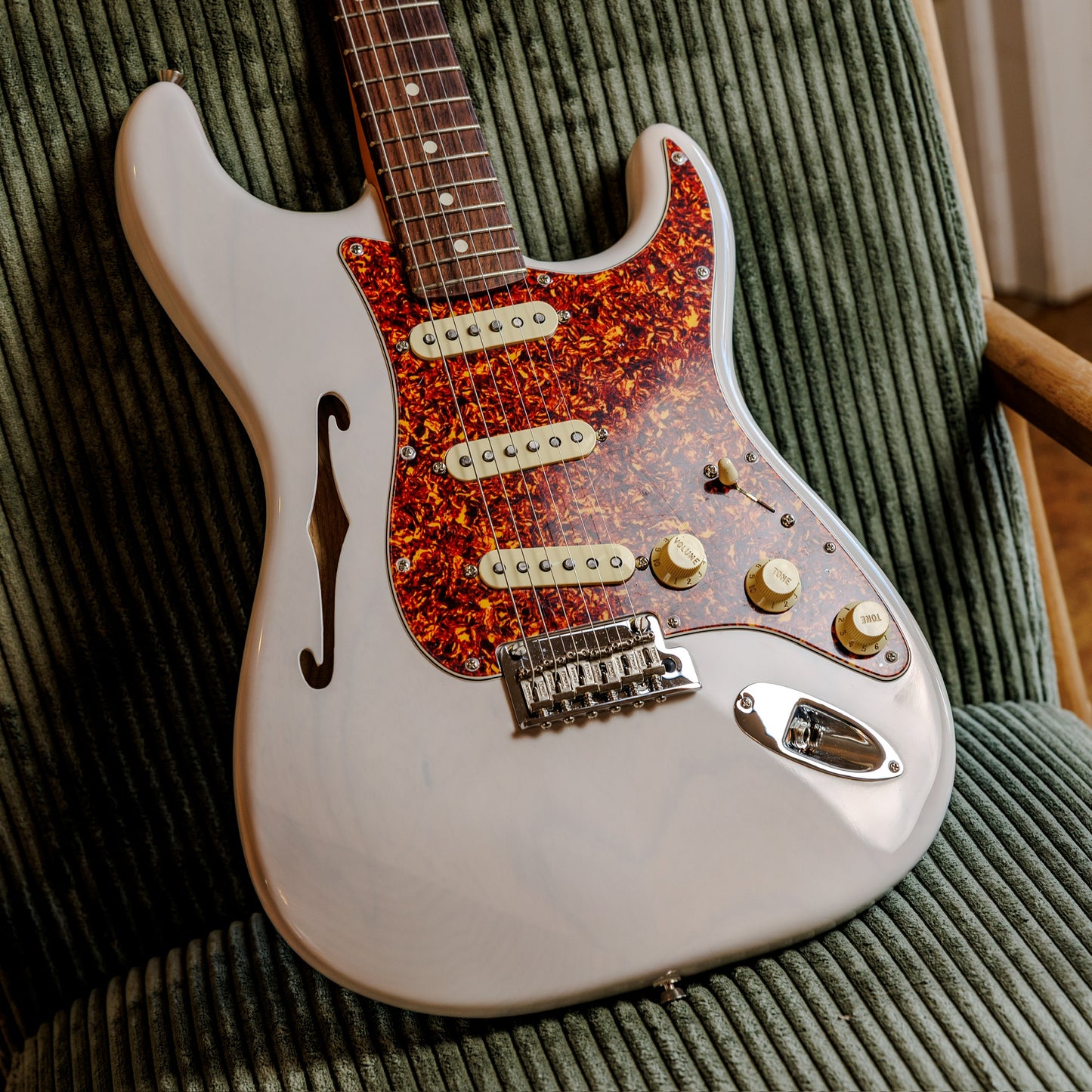 Fender American Professional II Stratocaster Thinline 2024 - Present - White Blonde