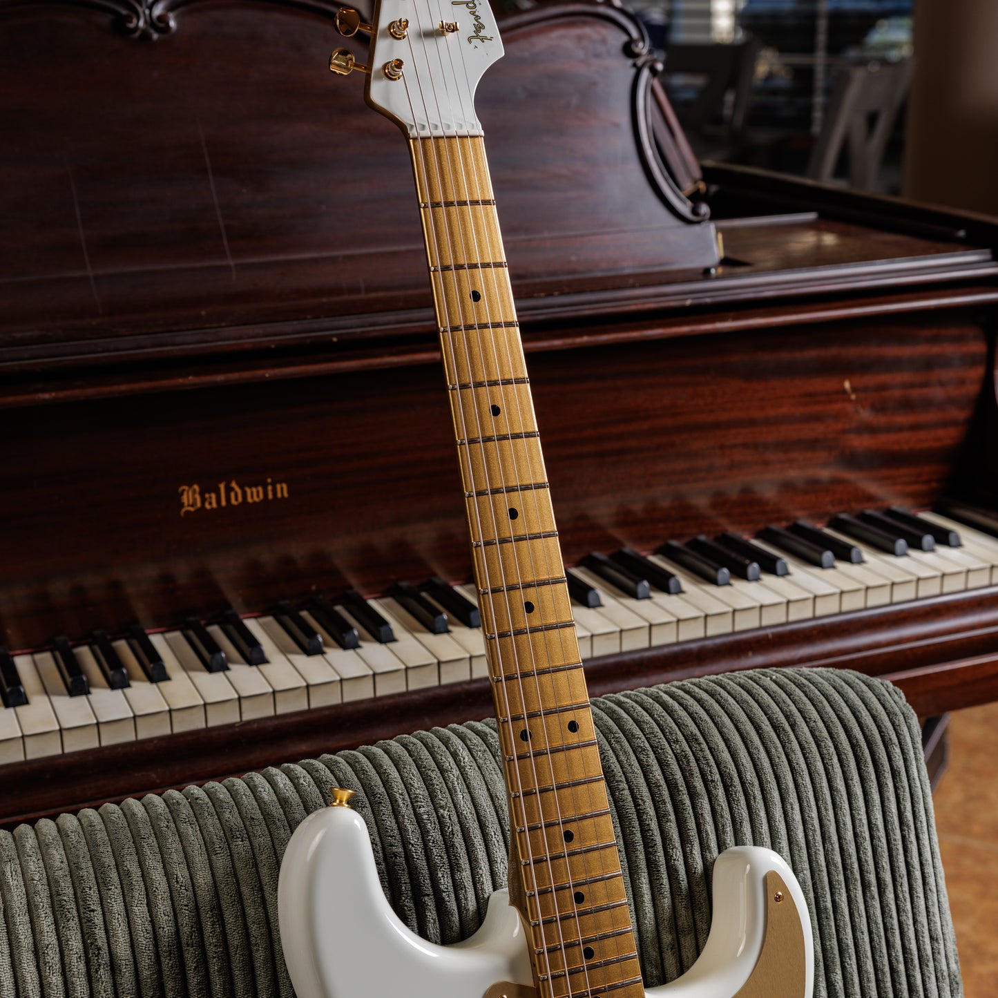 Fender Custom Shop 1959 Stratocaster NOS Olympic White / HLE Gold Lace Sensors