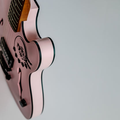 CLEAN Fender Tom DeLonge Starcaster 2024 - Present - Shell Pink