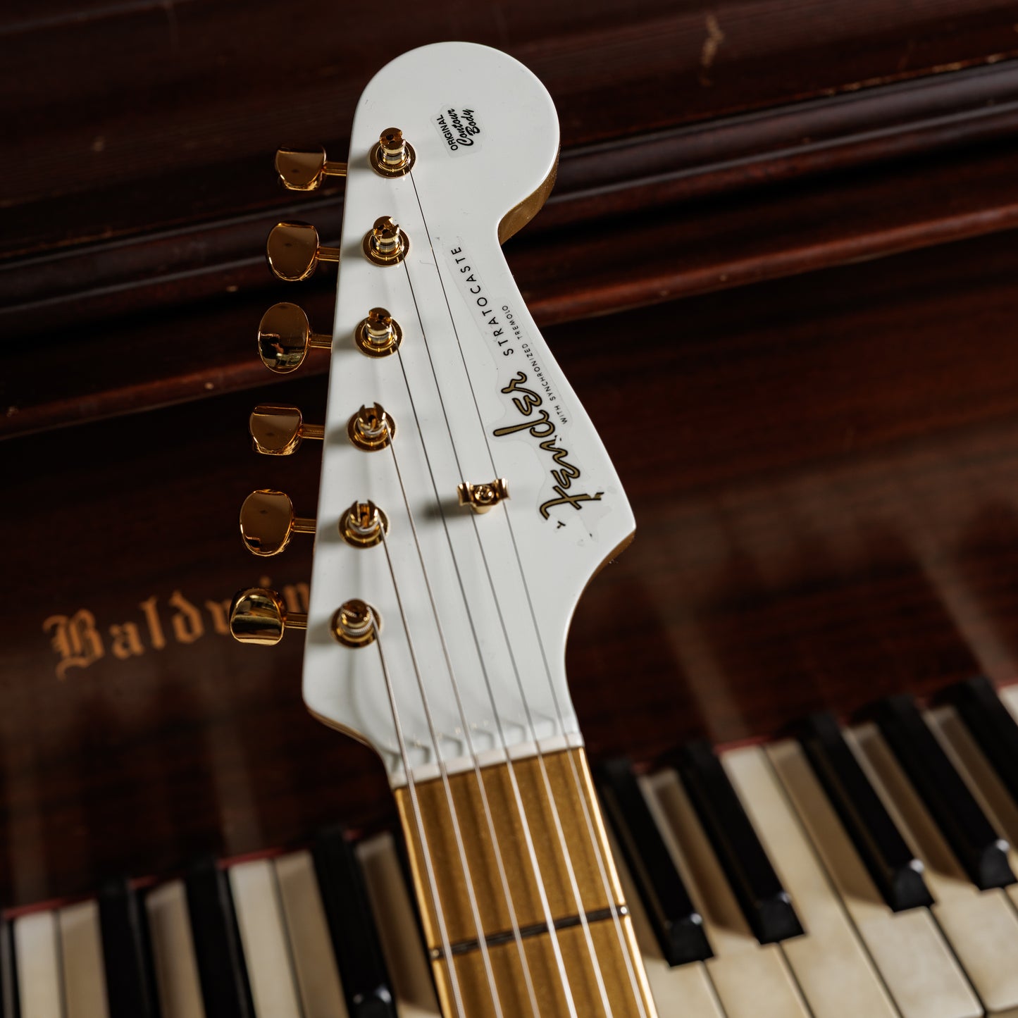Fender Custom Shop 1959 Stratocaster NOS Olympic White / HLE Gold Lace Sensors