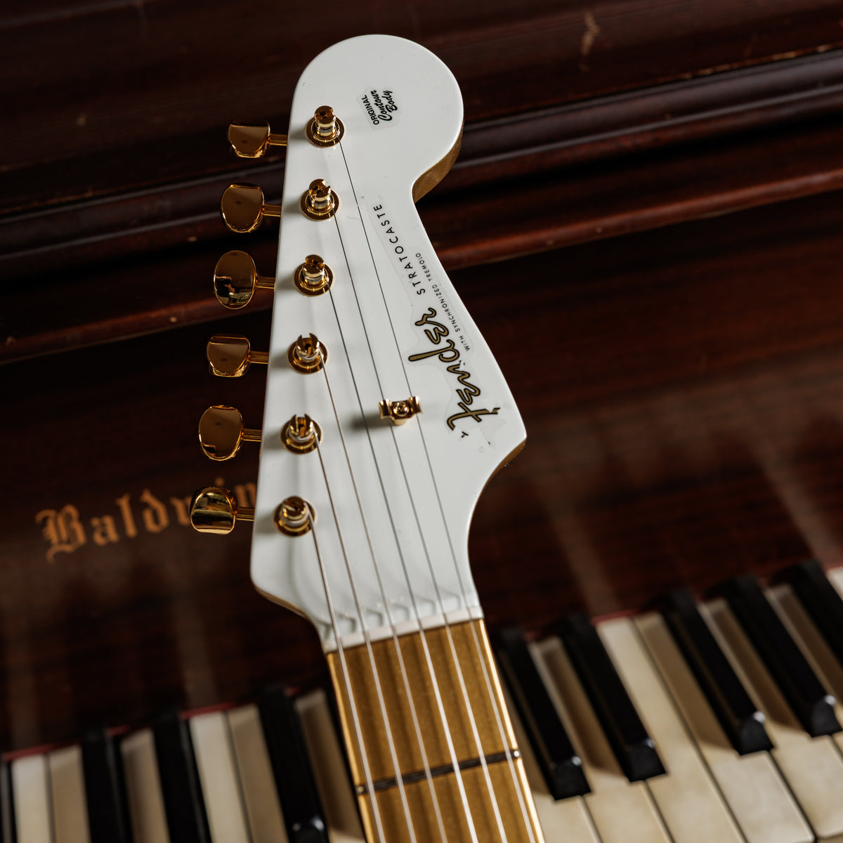 Fender Custom Shop 1959 Stratocaster NOS Olympic White / HLE Gold Lace Sensors