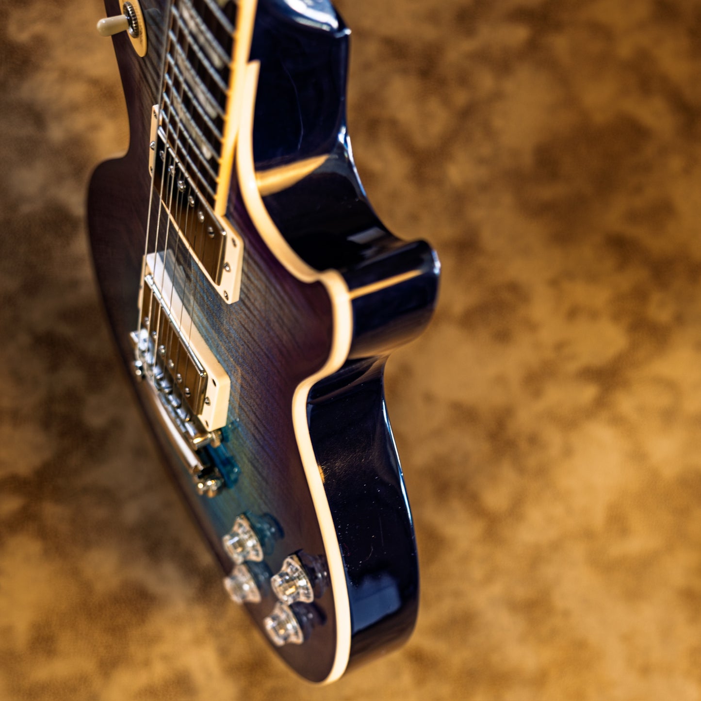 Gibson Les Paul Traditional Pro V 2019 - Present - Blueberry Burst