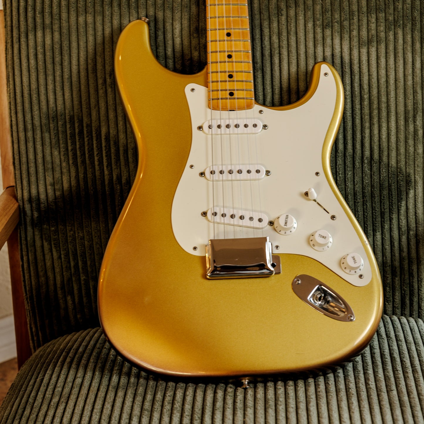 Fender American Original '50s Stratocaster with Maple Fretboard 2018 - 2021 - Aztec Gold