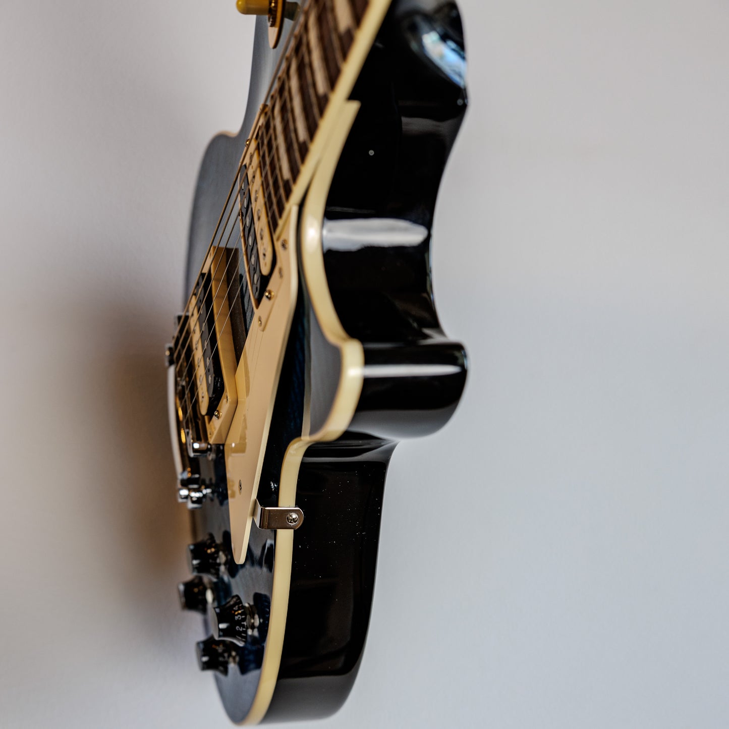 Gibson Les Paul Traditional Pro V 2019 - Present - Ocean Water Perimeter