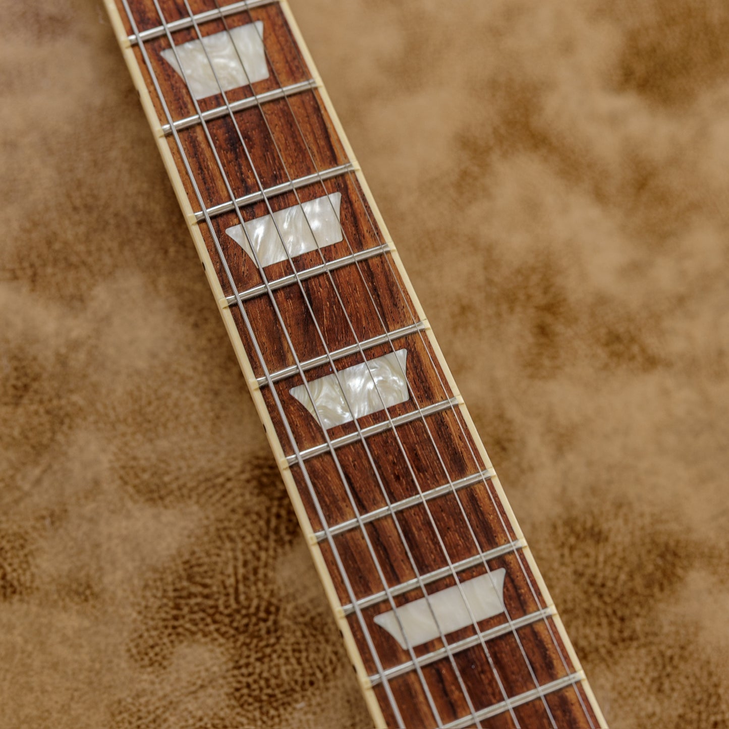 CLEAN Gibson Les Paul Classic 2019 - 2023 - Translucent Cherry