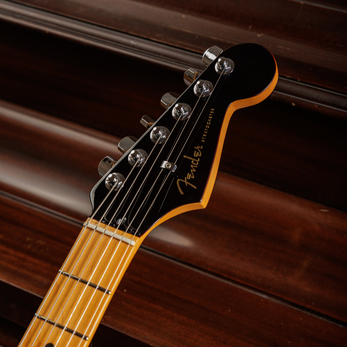 Fender American Ultra Luxe Stratocaster with Maple Fretboard 2021 - 2-Color Sunburst