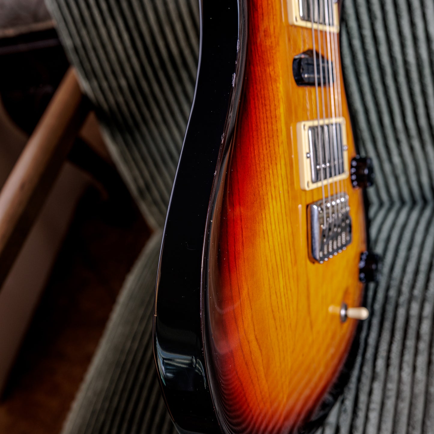 PRS Swamp Ash Special with Maple Fretboard 1996 - 2009 - Tri-Color Sunburst