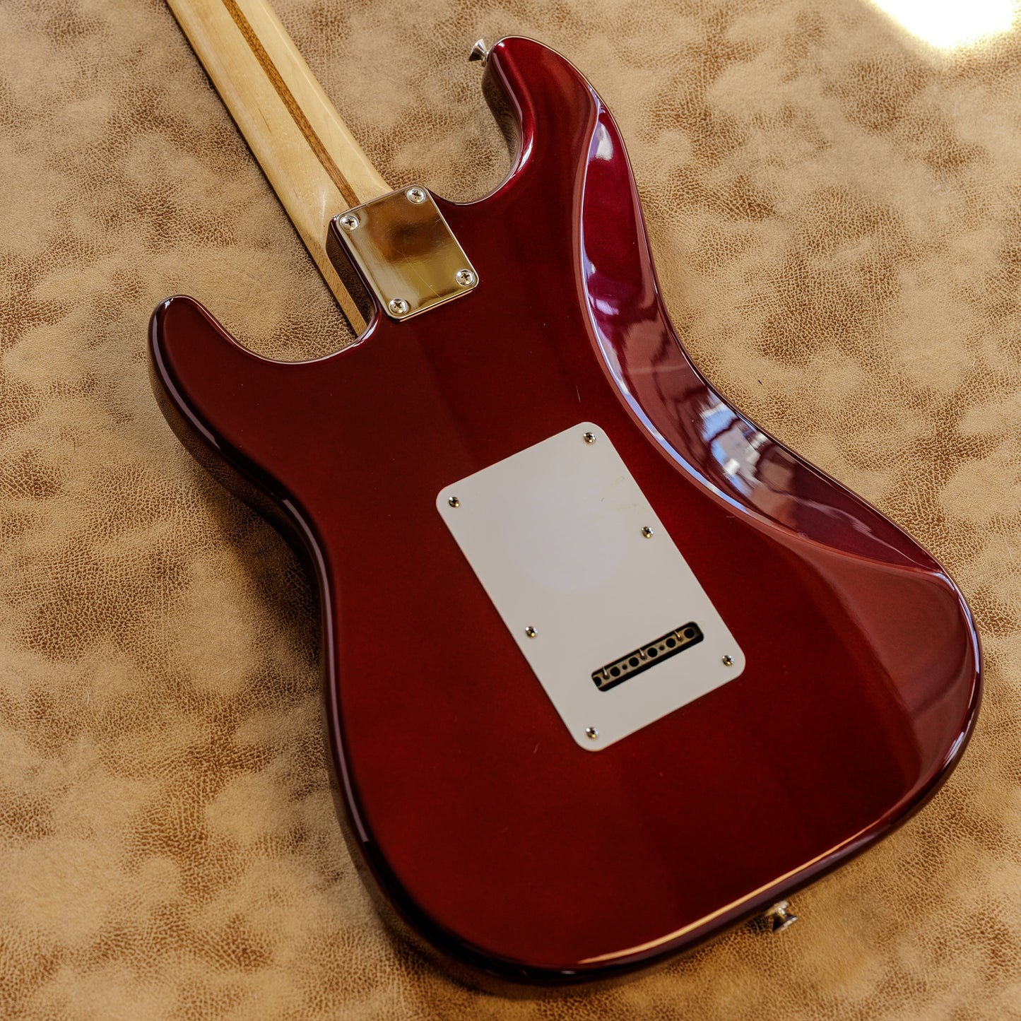 Fender Standard Stratocaster with Rosewood Fretboard 1998 - 2005 - Midnight Wine