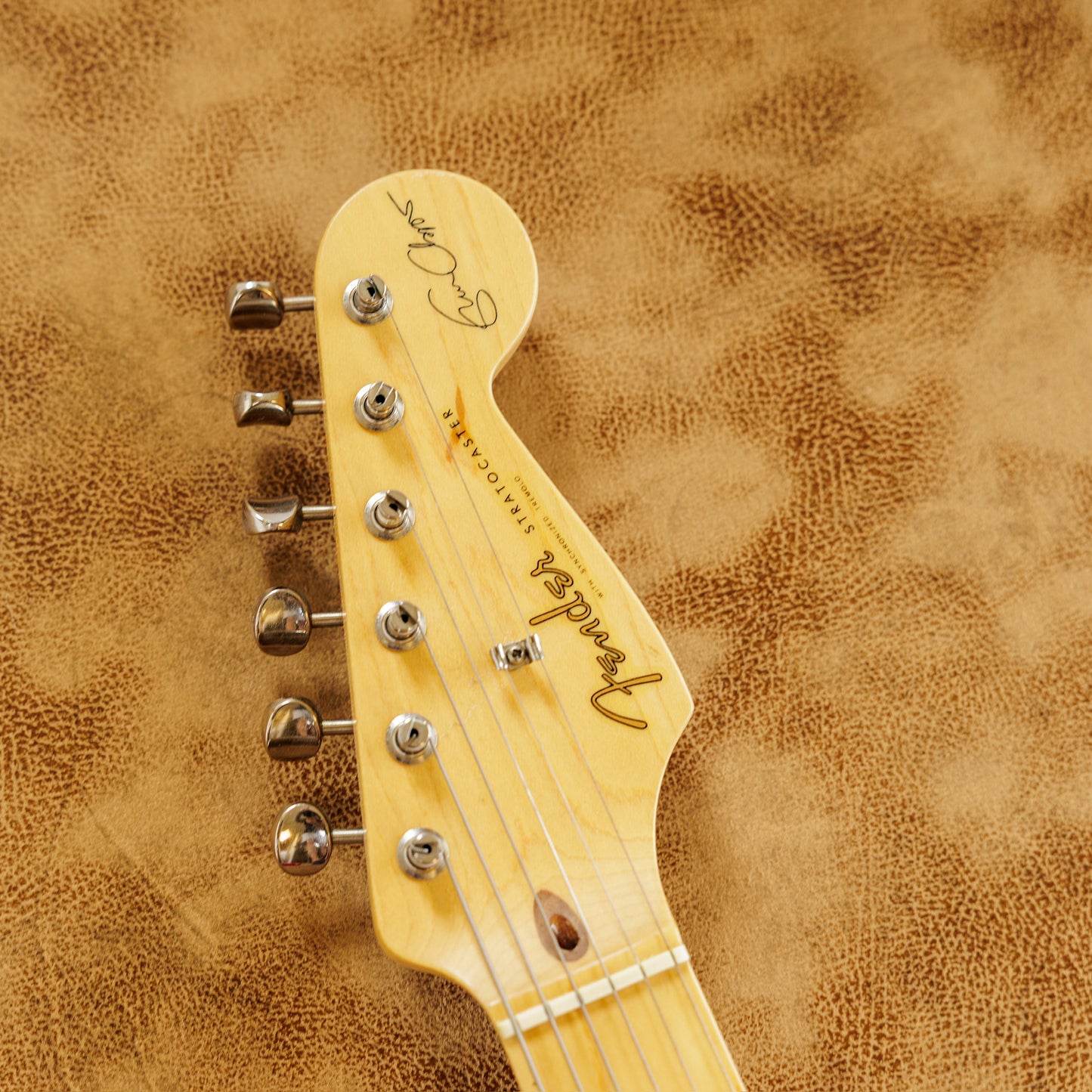 Fender Eric Clapton Artist Series Stratocaster with Lace Sensor Pickups 1999 - Torino Red