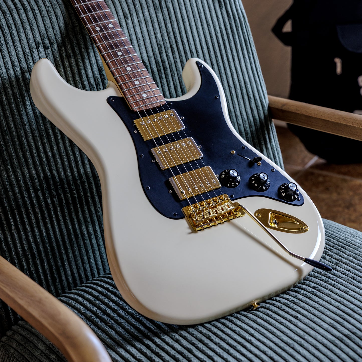 Fender FSR Mahogany Blacktop Stratocaster HHH 2019 - Olympic White