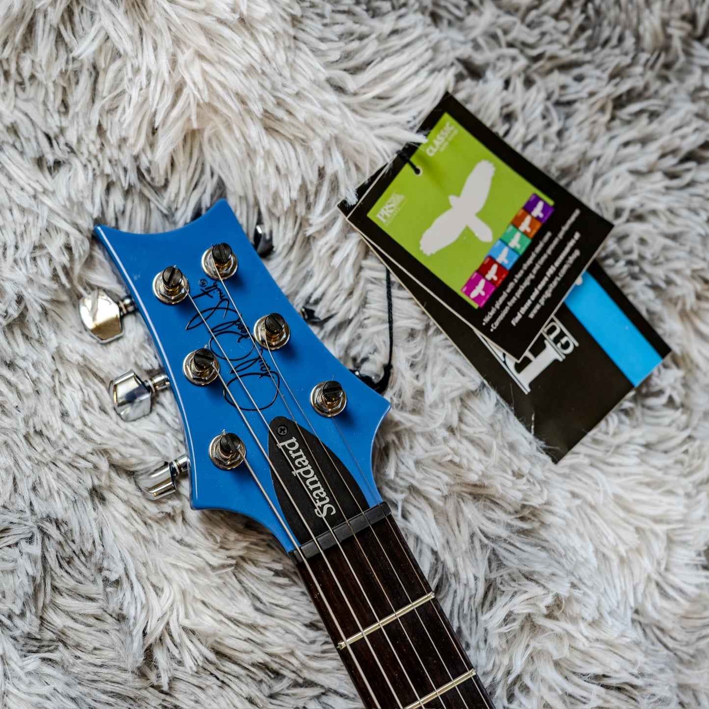 STUNNING PRS S2 Standard 24 with Pattern Thin Neck Profile 2022 - 2023 - Mahi Blue