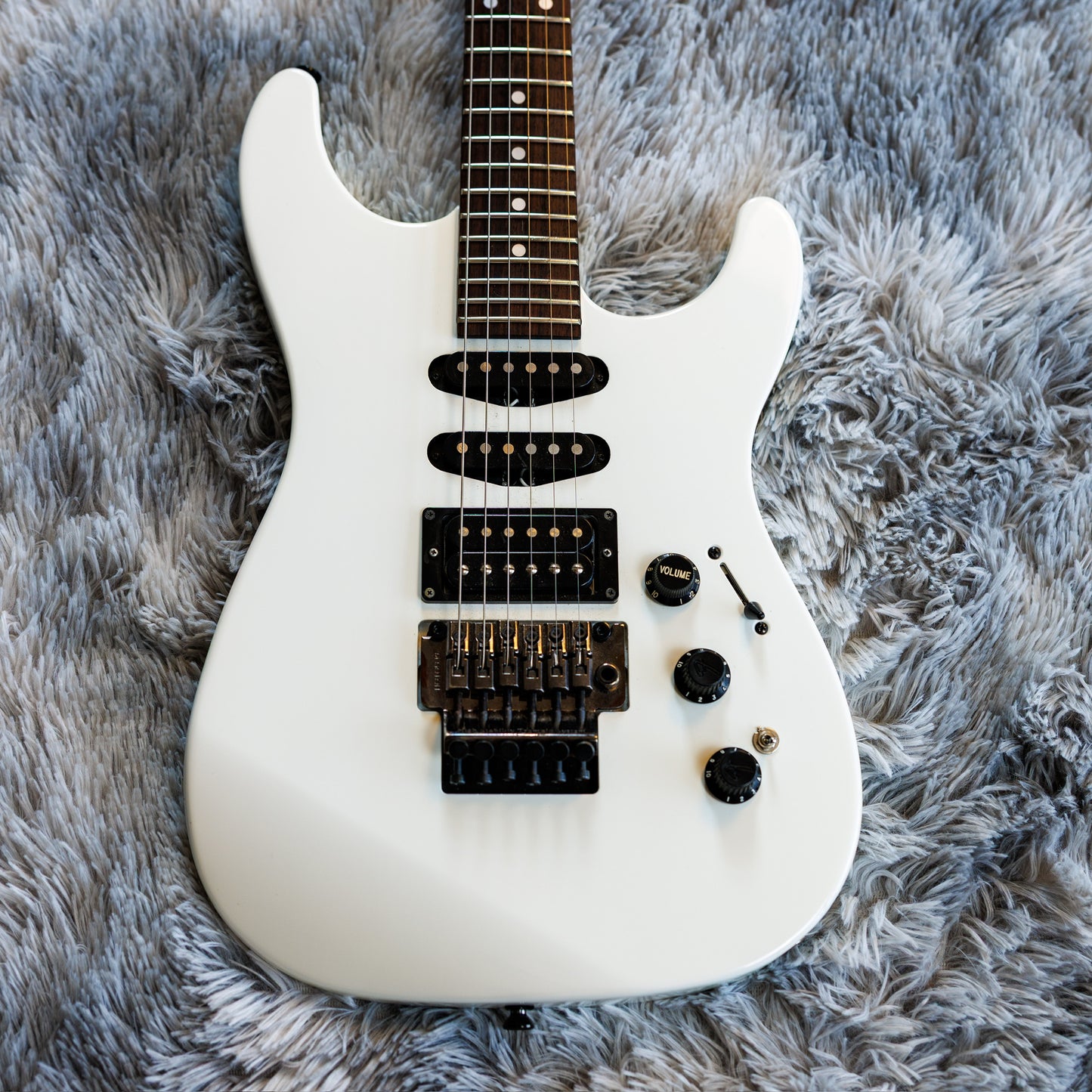 RARE Fender Limited Edition HM Strat Reissue 2020 - Bright White