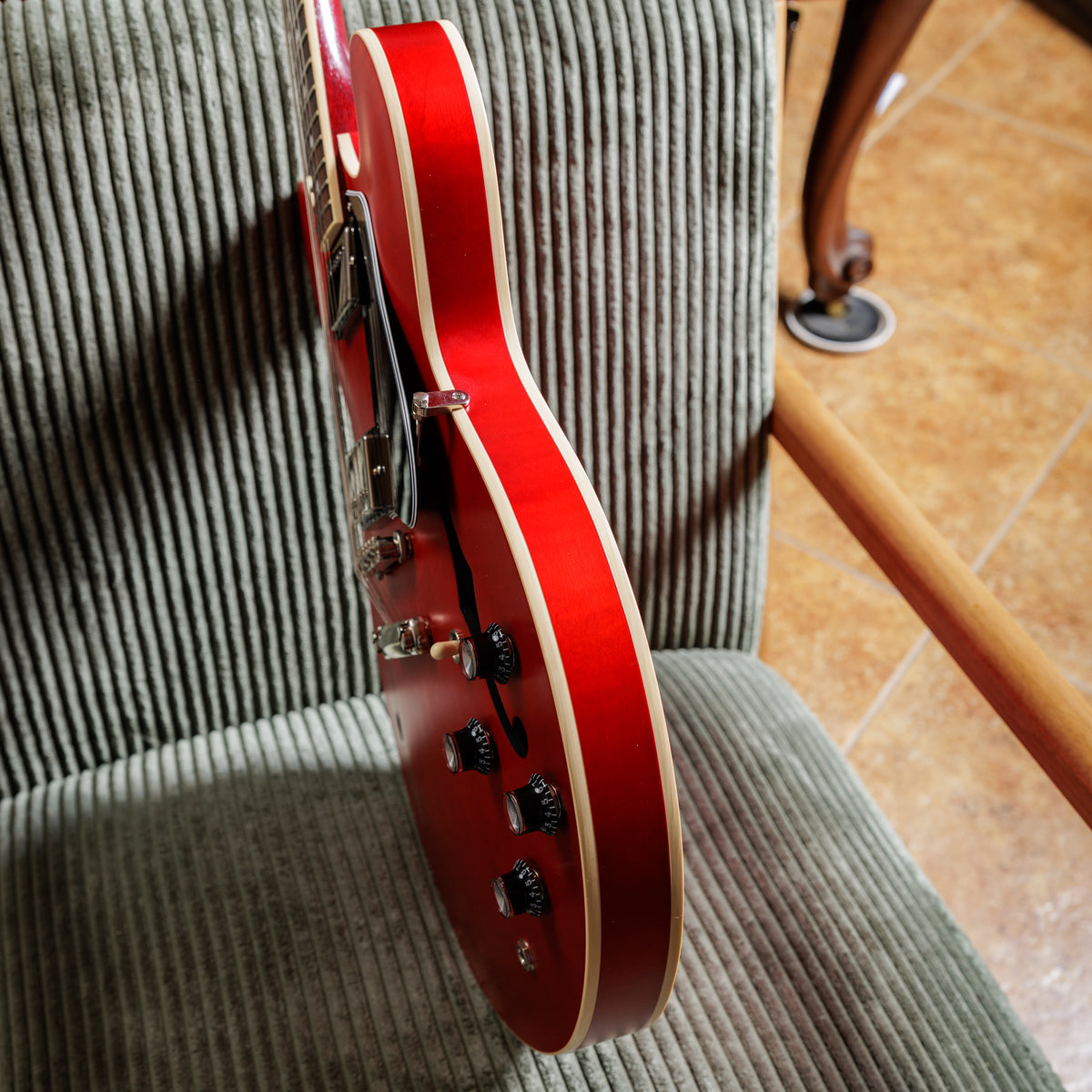 Gibson Modern Collection ES-335 Satin 2022 - Satin Cherry