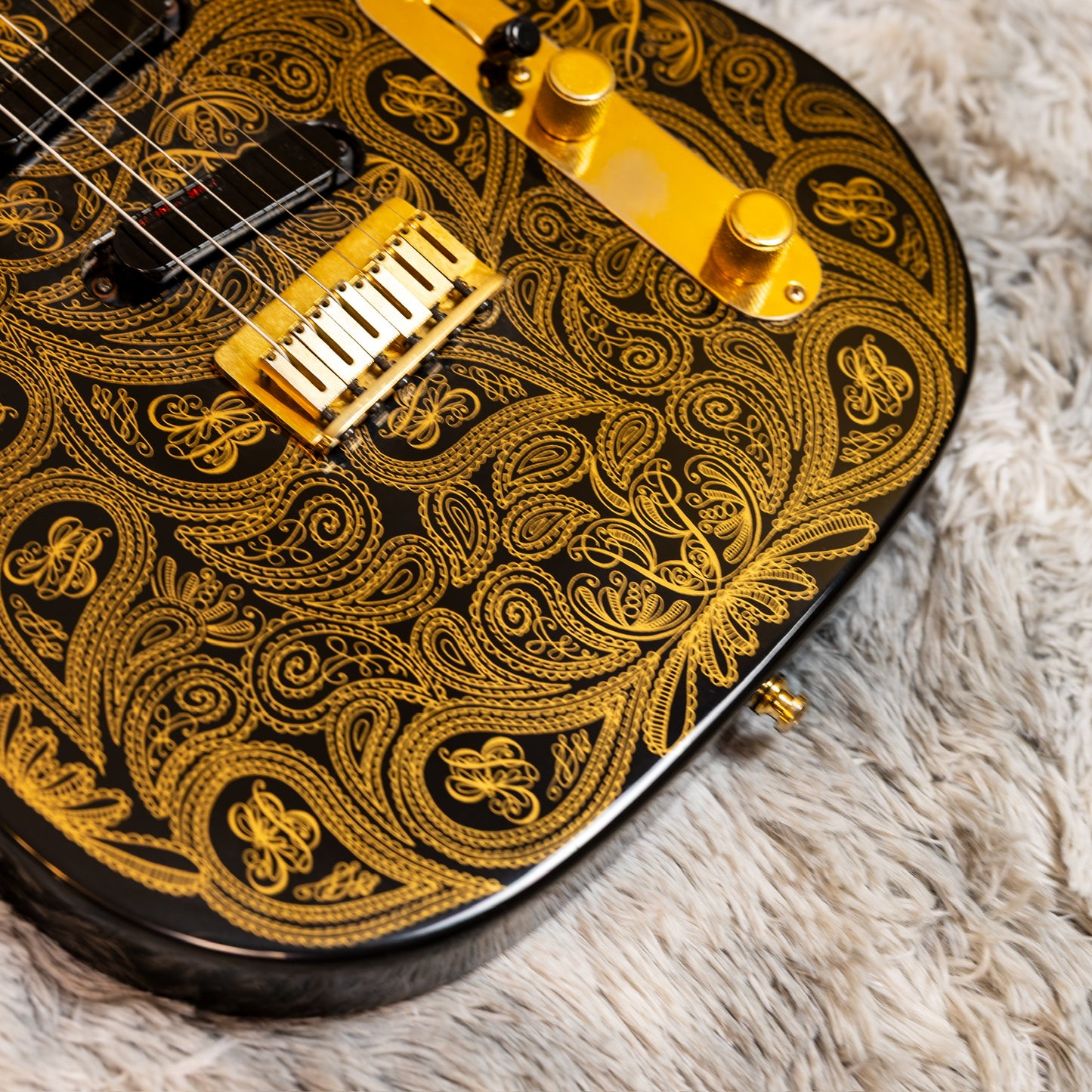 Fender James Burton US Signature Telecaster 1990 - 2006 - Black with Gold Paisley