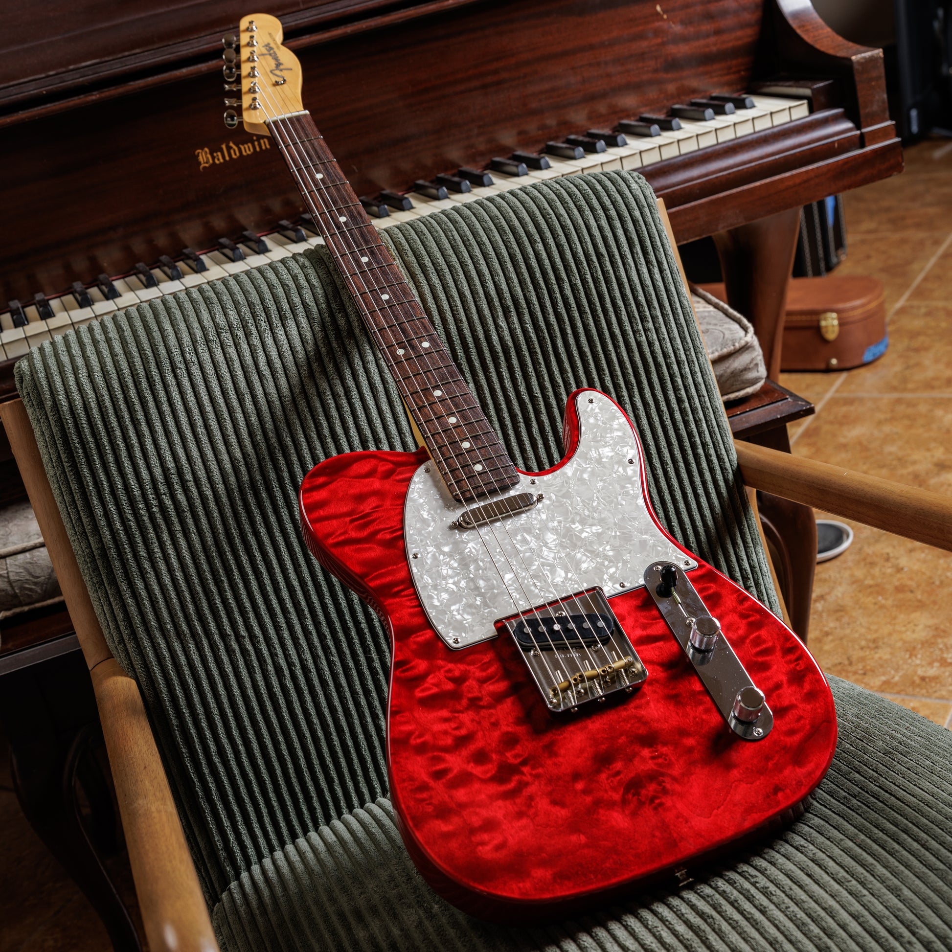 Fender MIJ Hybrid II Telecaster QMT 2024 Collection 2024 - Red Beryl