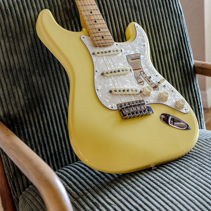 Fender Deluxe Roadhouse Stratocaster with Maple Fretboard 2016 - Vintage White