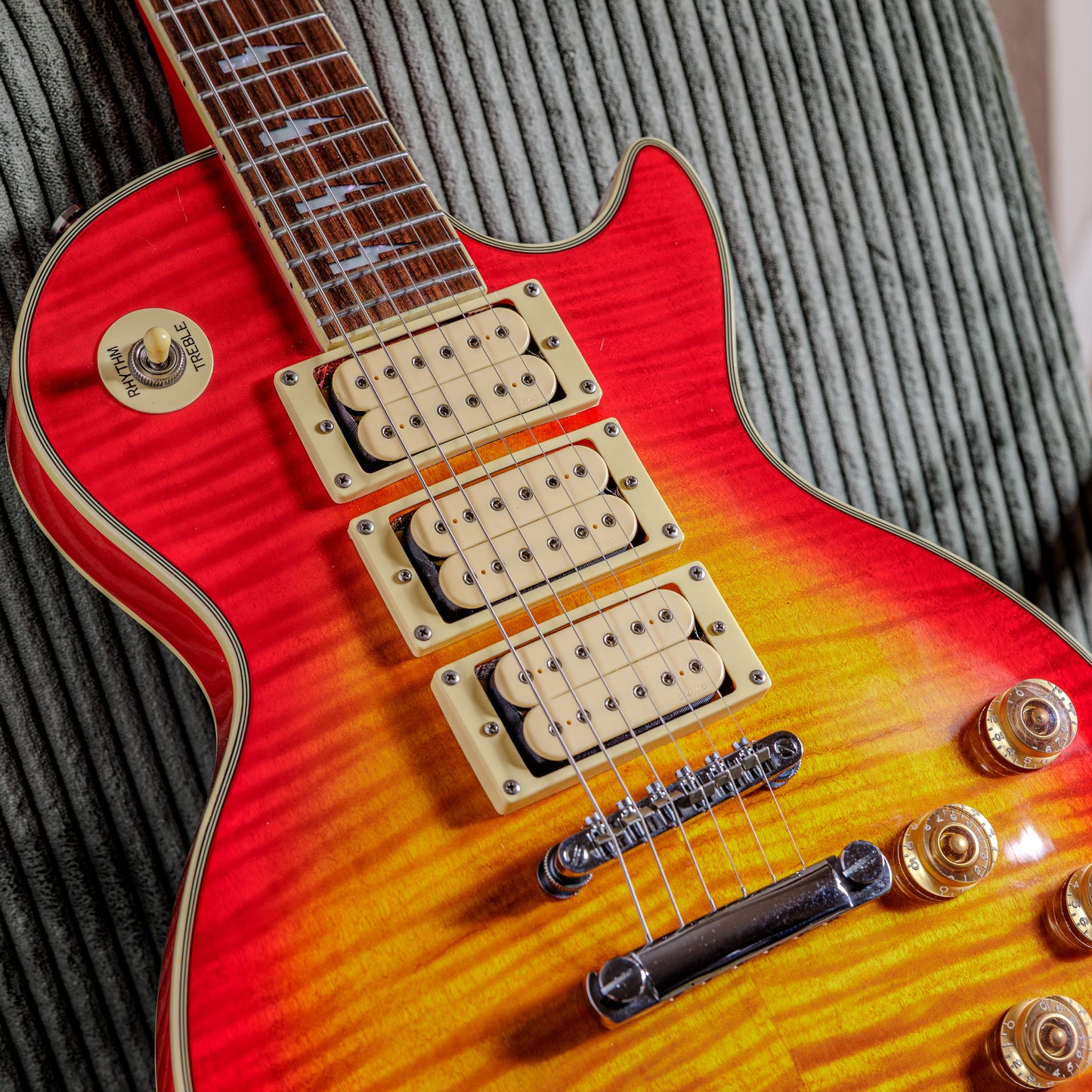 Epiphone Ace Frehley Signature Les Paul 1997 - 2006 - Heritage Cherry Sunburst