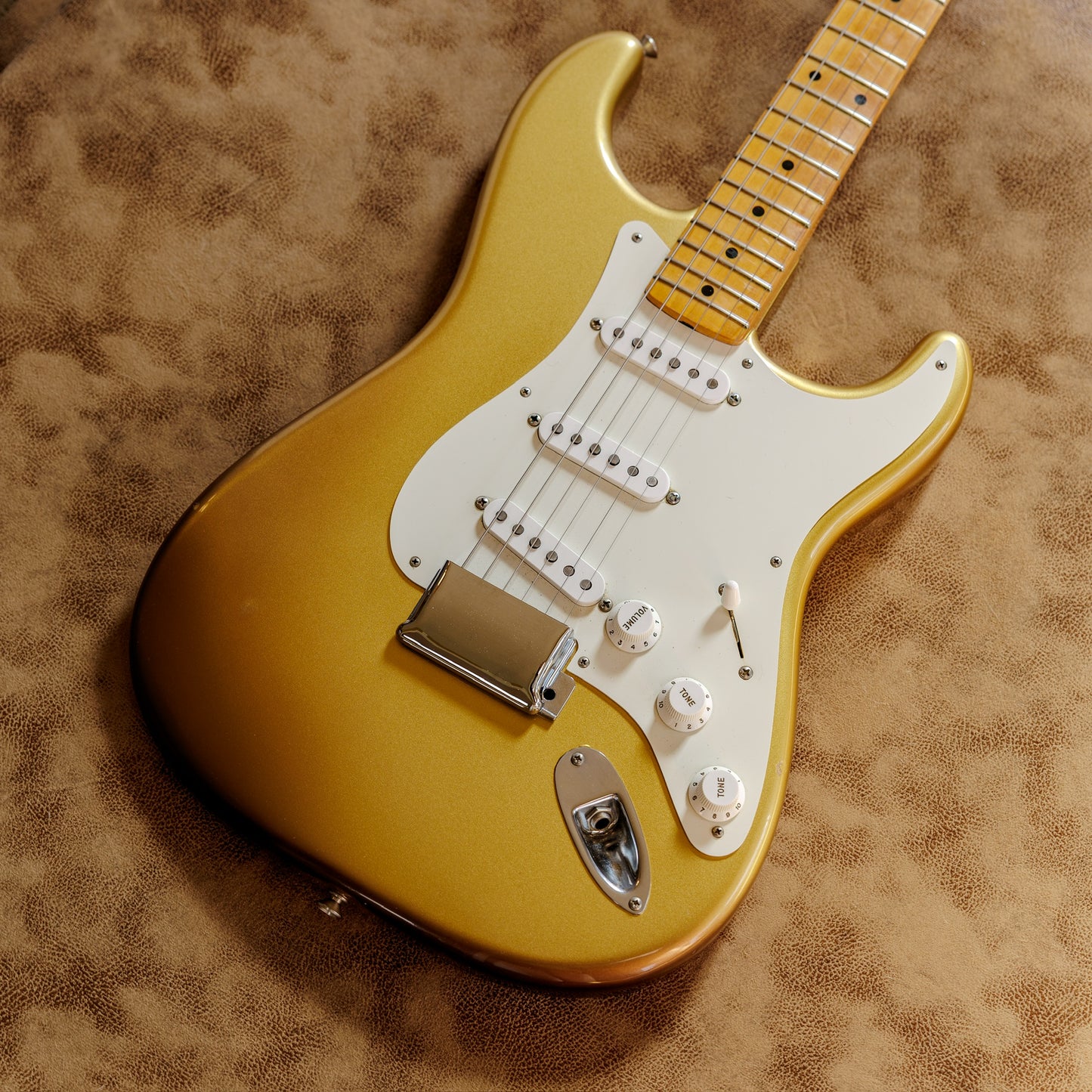 Fender American Original '50s Stratocaster with Maple Fretboard 2018 - 2021 - Aztec Gold