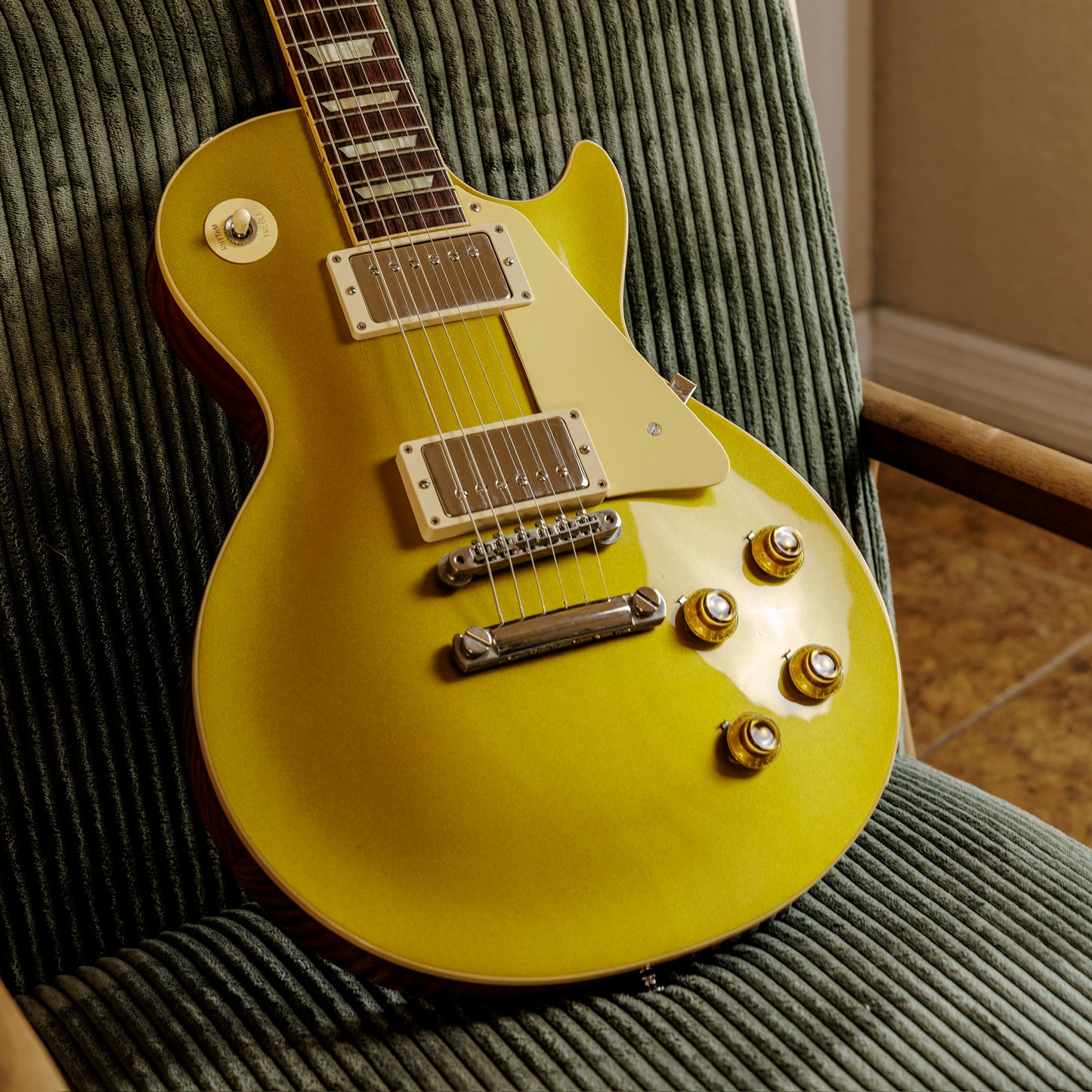 Gibson Custom Shop R7 ’57 Les Paul Standard Reissue Goldtop – Made to Measure Gloss – Case Candy