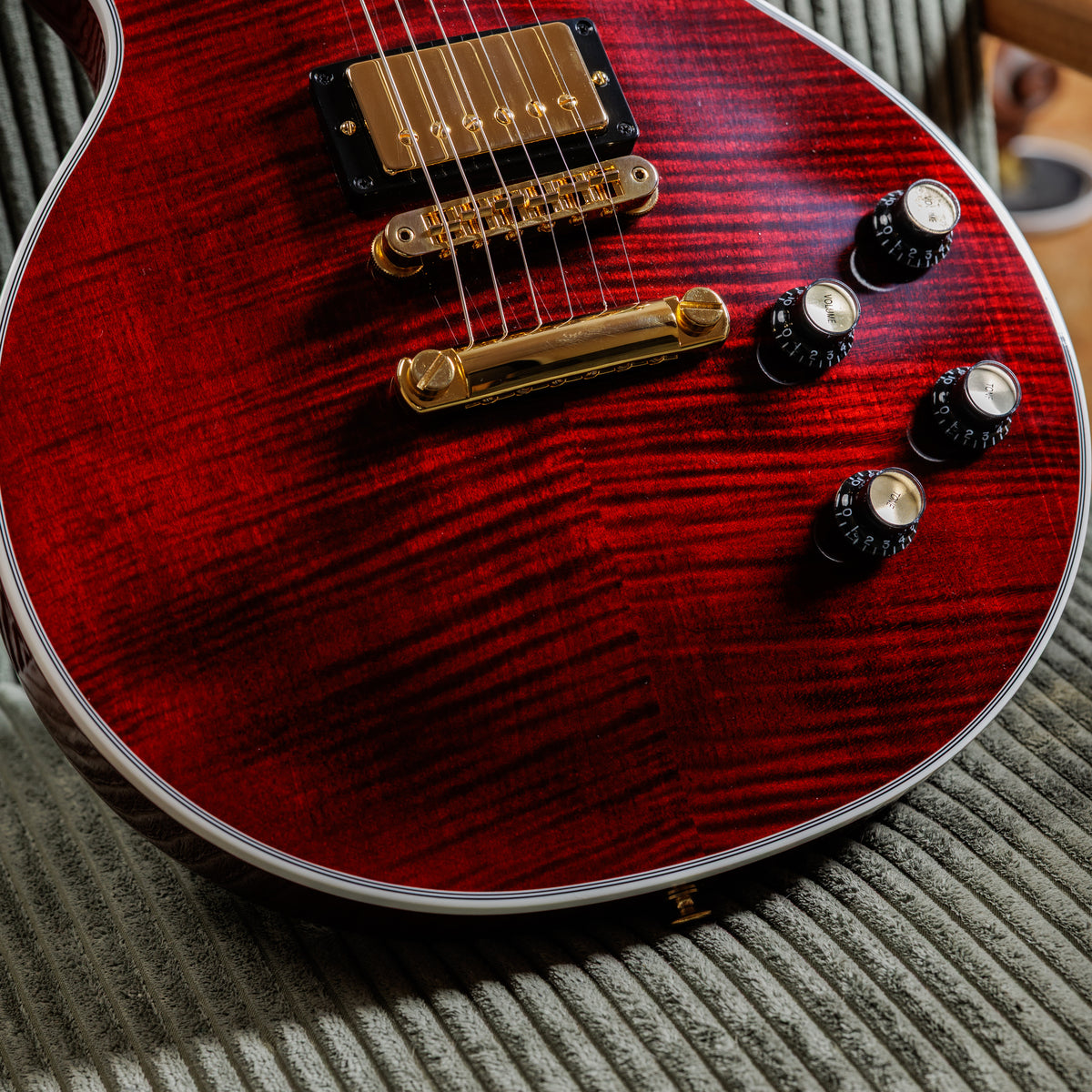 Gibson Les Paul Supreme 2026 - Dark Wine Red
